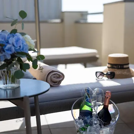 Miramar Hotel 5*