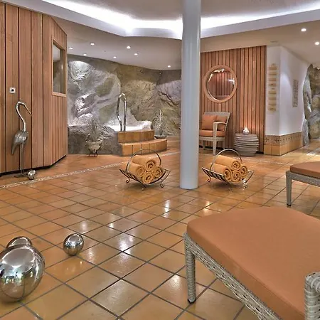 Miramar Hotel